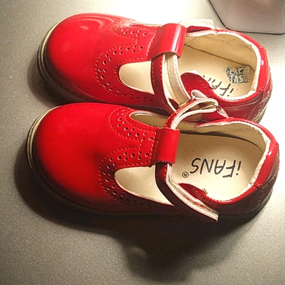 Christmas shoes for toddler girls.
